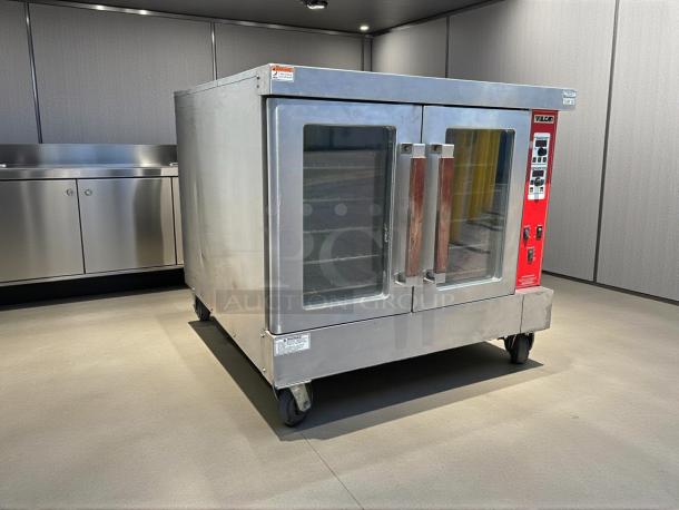 Vulcan VC4GD natural gas convection oven, 50,000 BTU, tested and working, full size, excellent condition, stainless steel.