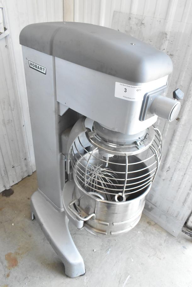 Hobart Legacy HL400 40 Quart commercial dough mixer, stainless bowl, bowl guard, whisk, dough hook, excellent condition.