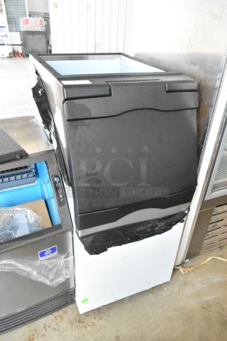 Brand new Avantco 194BIN40022 22" ice storage bin, scratch and dent, metallic alloy exterior, 383 lb capacity.