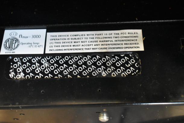 Hobart HTi Commercial Scale, metal countertop food portioning scale, FCC compliant, 120/208-240V, 1 Phase.