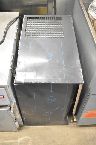 Cornelius WCC700-A ice maker, 14.5", air-cooled, 616 lb capacity, new condition with visible scratches, 115V, 1 phase.