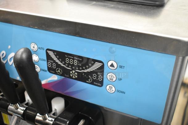 D425 Stainless Steel 2-Flavor Soft Serve Ice Cream Machine, twist feature, 115V, digital controls, new condition.