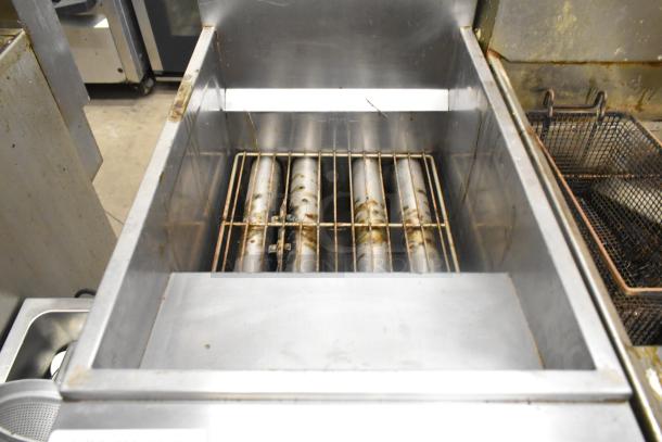 Sir Lawrence LG400 stainless steel natural gas fryer, 120,000 BTU, commercial floor model, used condition.