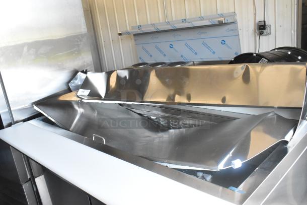 Avantco 178APT60MHC stainless steel prep table, Bain Marie Mega Top, new with scratch and dent, 2024 model, 115V, 1 phase.