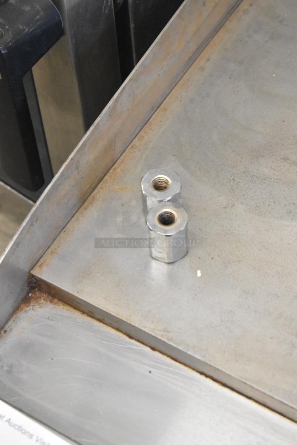 2023 CPG 351GMCPG36NL stainless steel flat top griddle, natural gas, 90,000 BTU, countertop model in used condition.
