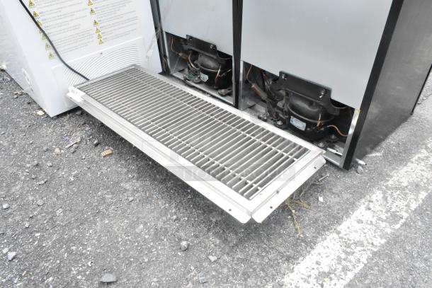 Regency stainless steel floor trough, brand new with minor scratches and dents. Durable construction, ideal for commercial use.