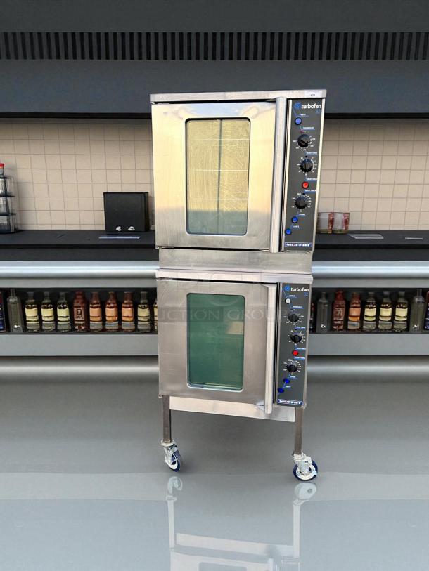 Moffat Turbofan E32MS double deck convection oven, excellent condition, 208V, fully tested, stainless steel, on wheels.