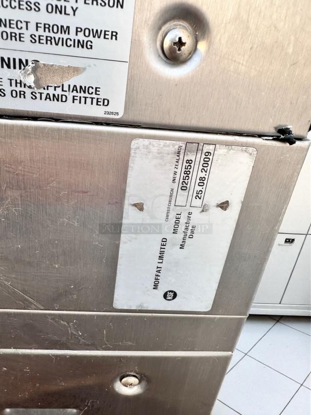 Moffat Turbofan E32MS double-deck convection oven, excellent condition, model tag showing manufacture date 25.08.2009.