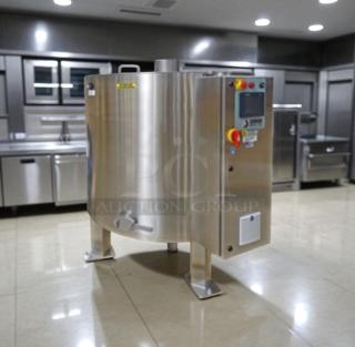 Superb condition Watlow heated mixing tank with Allen-Bradley PanelView C600, model BCN8A10S, 240V, fully tested and working.