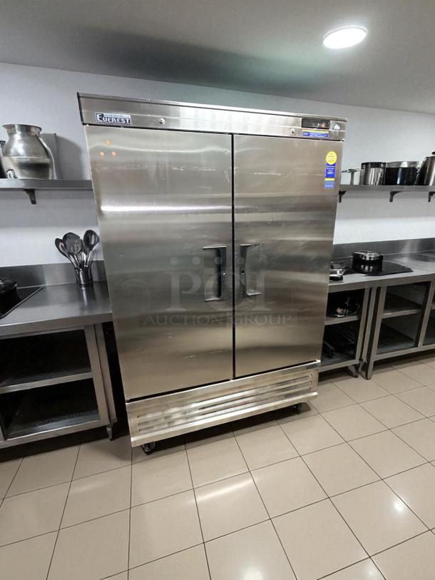 Everest EBR2D 2-Door Commercial Refrigerator, superb condition, stainless steel, fully tested and working.