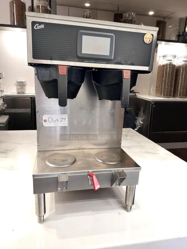 Wilbur Curtis G4GEMT10A1000 dual coffee brewer in outstanding condition, 220V; fully tested and working.