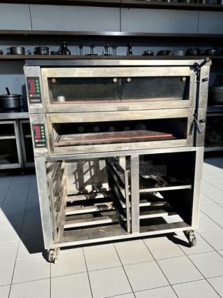 Hobart HWD03D-4 double deck electric deck oven with stand, outstanding condition, 208V, 10.7kW, fully tested, visible controls.