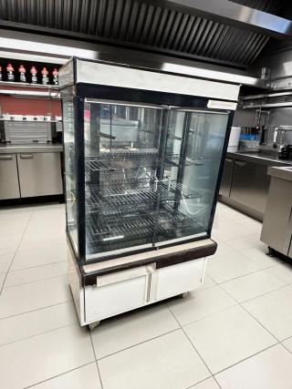 Hussmann DCB-243662 refrigerated merchandiser, 36" display case, pristine condition, 115V, fully tested and cooling.