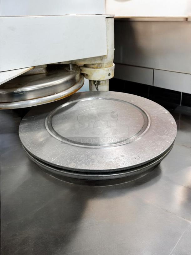 Proluxe DP2350 Pizza Dough Press, 18" platen, manual swing arm, digital temp control, tested, outstanding condition.