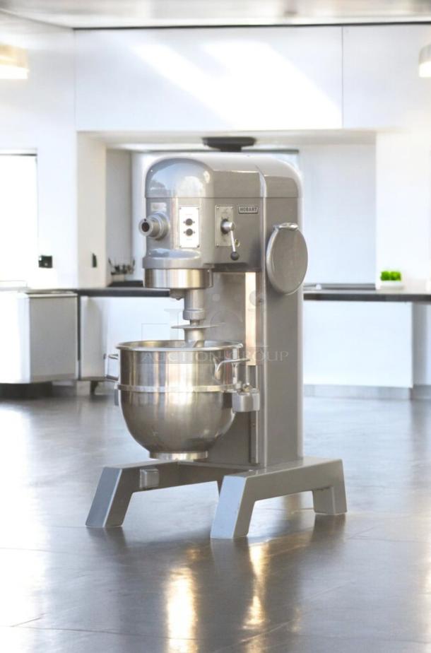 Like-new Hobart H300 30 Qt planetary mixer, 3 phase, fully tested and working, in excellent condition.
