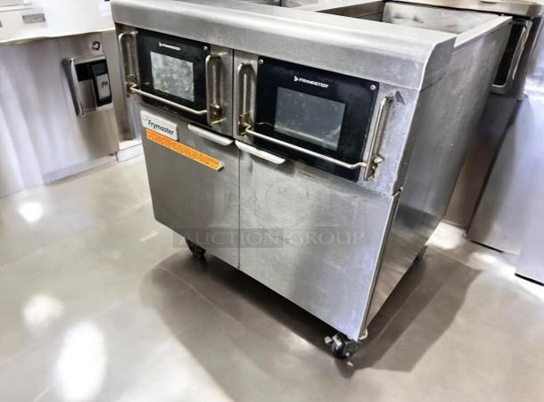 Frymaster FPGL230CA 2-Bay Gas Fryer in superb condition, with SMART4U touchscreen control. Natural gas, fully tested and working.