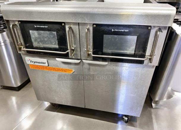 Superb condition Frymaster FPGL230CA 2-bay gas fryer with SMART4U touchscreen, natural gas, fully tested and working.