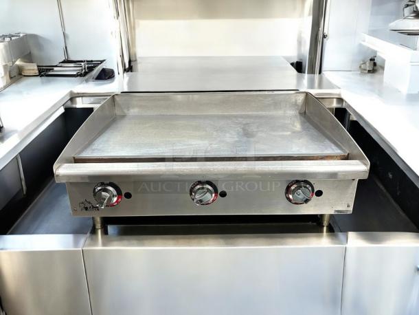 Star Max 624TF 24" countertop gas griddle with thermostatic controls in outstanding condition; fully tested and operational.