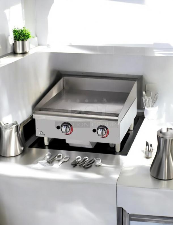 Star Max 624TF gas griddle, 24" countertop flat top grill, top-tier condition. Features manual controls, fully tested, working.