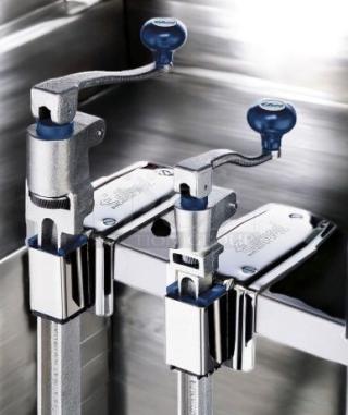 Edlund U-12 manual can opener, table-mount, heavy-duty gear-driven, superior condition, fully tested, Edlund branding visible.