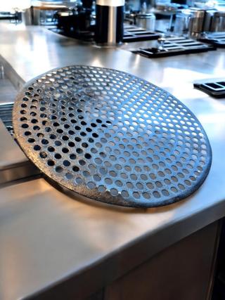 Superb Condition – 17x Perforated Pizza Disks – 14