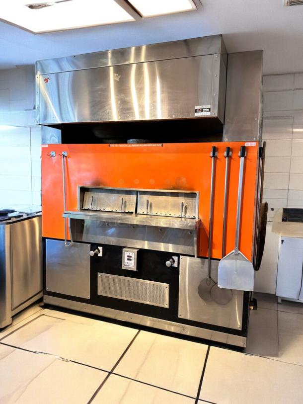 Wood Stone Mt. Adams 9660 pizza oven in outstanding condition. Natural gas, fully tested, with visible label indicating model.