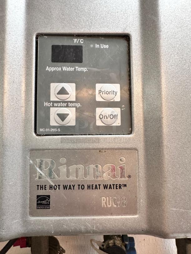 Rinnai RUC98iN tankless water heater, superb condition, natural gas, fully tested, Energy Star certified.