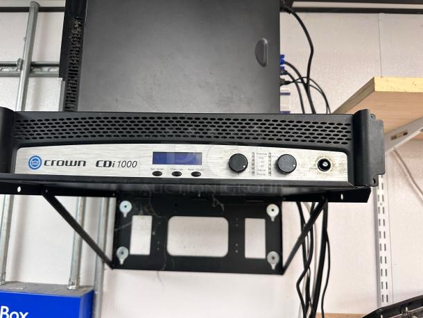 Crown CDi 1000 2-channel power amplifier in great condition, 500W at 4 Ohms, fully tested and working, front panel view.