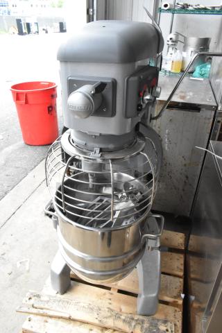 Hobart Legacy HL400 Metal Commercial Floor Style 40 Quart Planetary Dough Mixer w/ Stainless Steel Mixing Bowl, Bowl Guard, Paddle, Whisk and Dough Hook Attachment. 200-240 Volts, 1 Phase. - Item #1196584