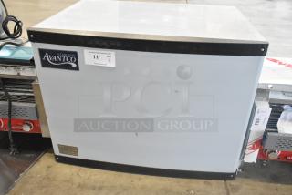 BRAND NEW SCRATCH AND DENT! 2024 Avantco 194MCH430A Stainless Steel Commercial Modular Half Cube Ice Machine - 400 lb. 115 Volts, 1 Phase. - Item #1196590