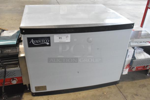 BRAND NEW 2024 Avantco 194MCH430A Stainless Steel Ice Machine, 400 lb capacity. Scratch and dent condition. Model visible.