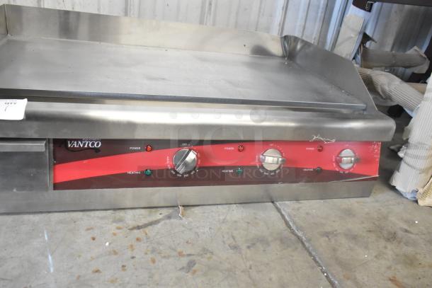 BRAND NEW Avantco 177EG30N 30" stainless steel electric countertop griddle, 208/240V, 1 Phase, minor scratches.