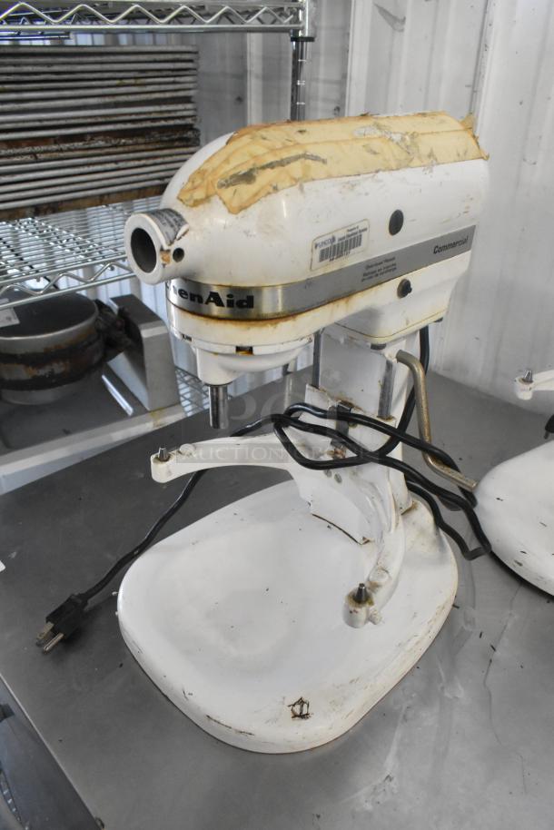 KitchenAid KV25G0XWW/KSMC50S 5 Quart Dough Mixer, worn condition, includes 2 dough hooks, 1 paddle, 115 volts, 1 phase.