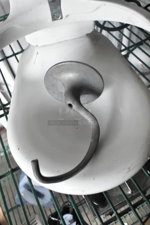 KitchenAid KM25G metal mixer, 5-quart capacity, with dough hook attachment. 120 volts, countertop model. Used condition.