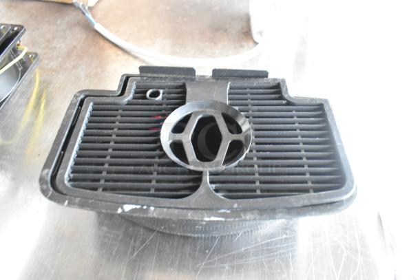 Four-item auction lot including two Maxair BT110 fans, a drip tray, and a wire. Features durable components.