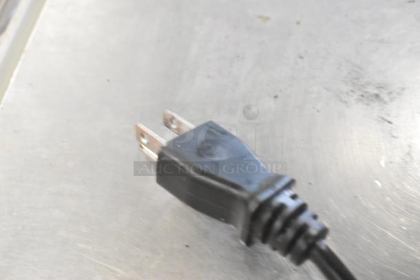 Electric plug of CAS CL5500-B food portioning scale; shows standard US plug for 120 volts, 1 phase power.
