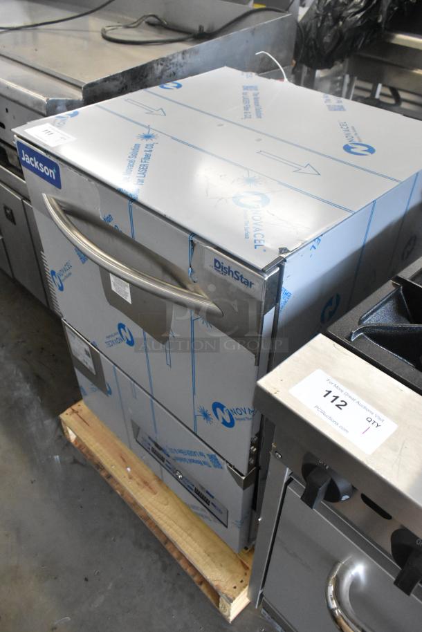 Brand new Jackson Dishstar HT stainless steel high-temp undercounter dishwasher with minor scratches. 208/230V, 1 phase.