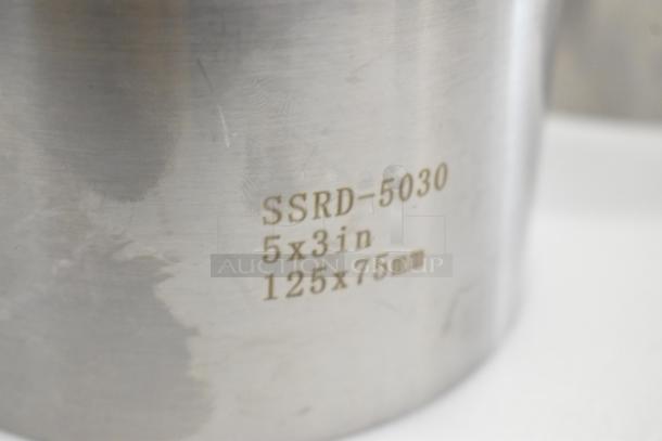 Fat Daddio's stainless steel round mold, marked SSRD-5030, size 5x3in (125x75mm), new with minor scratches.