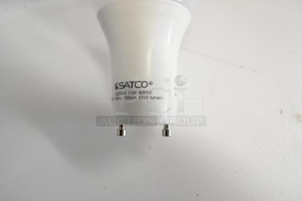 BRAND NEW SCRATCH AND DENT! Kason® 11806LEDGU24KT LED Lamp Kit by Choice, labeled with Satco 11W 4000K, 130mA, 1100 lumens.