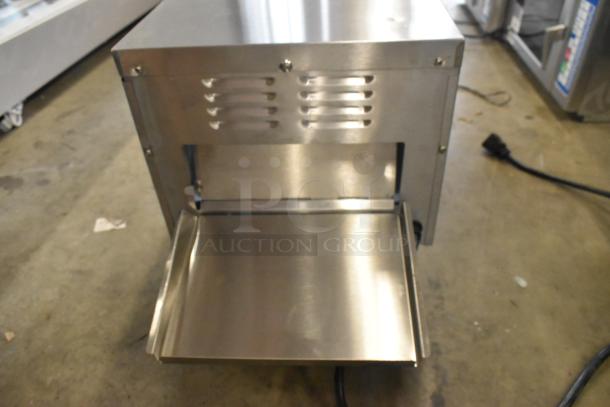 BRAND NEW Avantco 184T140 stainless steel commercial conveyor toaster with 3" opening. 10" wide, 300 slices/hr, 120V, 1 phase.