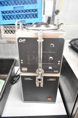 BRAND NEW SCRATCH AND DENT! Curtis GEM-3-5 1.5 Gallon Satellite Coffee Server and Warmer Stand. 120 Volts, 1 Phase. - Item #1197093