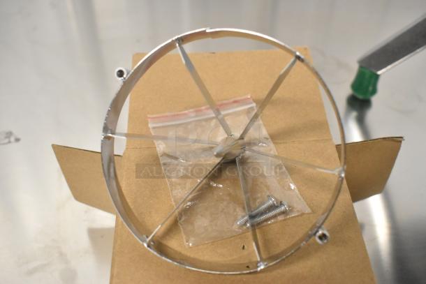BRAND NEW Garde 181WEDGE6 6-section fruit/vegetable cutter, scratch and dent condition, includes fasteners, on cardboard.