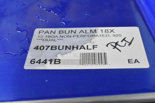 Label on a blue surface for Choice 407BUNHALF Half Size 13"x18" 19 Gauge Aluminum Bun/Sheet Pan, non-perforated; new condition.