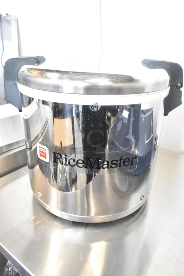 BRAND NEW Town 56919NF 92 Cup Stainless Steel Rice Warmer, scratch and dent condition, RiceMaster branding visible.