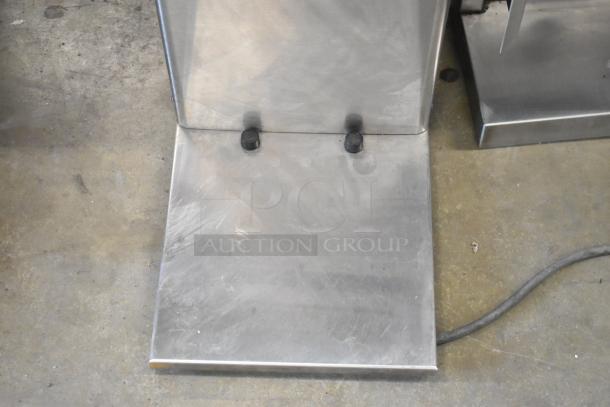 2018 Bunn ICB-DV TALL stainless steel commercial iced tea machine base. Visible wear, 120 volts, 1 phase.