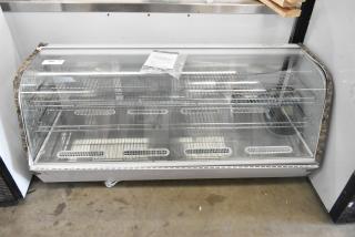 Brand new KoolMore CDC-8C-WH countertop display fridge, white, 8 cu. ft., 115V, 1 Phase. Some scratch and dent marks.
