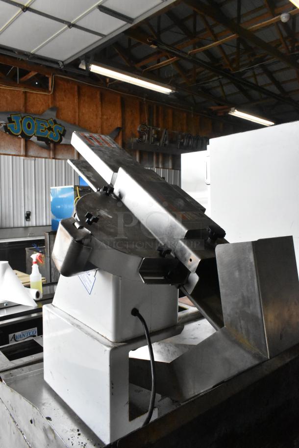Oliver 723 Metal Commercial Countertop Bagel Slicer, 115 Volts, 1 Phase, sturdy metal design, visible control panel, used condition.