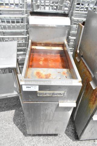 American Range AF-35/50 stainless steel commercial deep fryer. Natural gas, 40,000 BTU. Visible wear, auction tag attached.