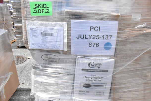 Skid with 22 new scratch-and-dent items: plastic spoons, trash bags, hot cups, to-go containers, deli wrap. Visible labels: Choice Teaspoons, Skid 2 of 5.