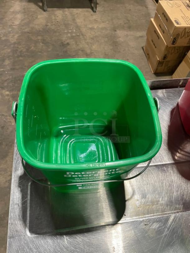 San Jamar Kleen-Pail 6 Qt Detergent Pail, Model KP196GN, new, green, commercial use, visible label on front.